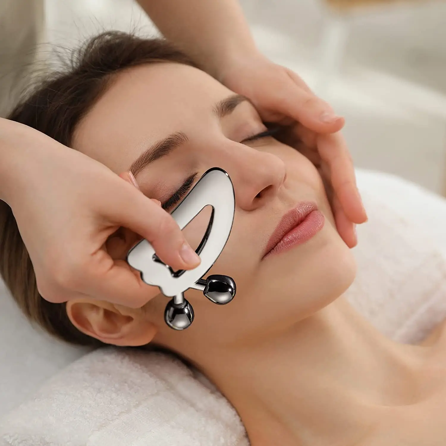 Rouleau facial 3D et outil Gua - Skincare Scora avis et prix